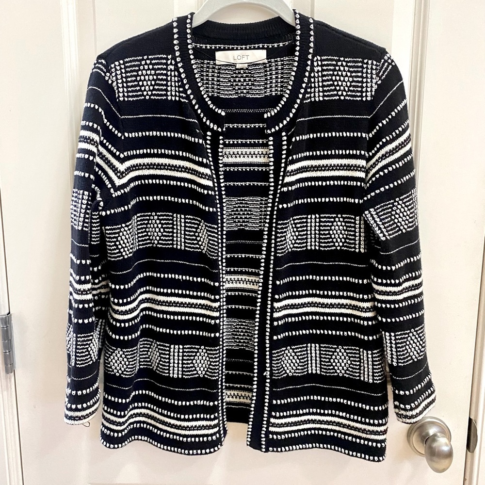 LOFT open sweater jacket in black & white Size- Small